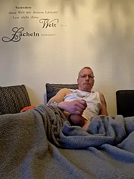 Maiki82 online show from 03/14/25, 07:26