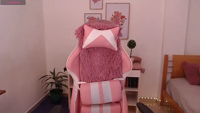 Dahlia  espresso online show from 02/18/26, 08:05