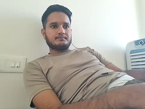Snapshot of Jonrobinso chatting on 06/21/26, 04:37 Jonrobinso online show from 06/21/26, 04:37