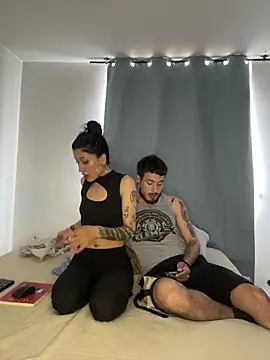 Snapshot of anika_lowen02 chatting on 10/24/25, 05:42 anika lowen02 online show from 10/24/25, 05:42