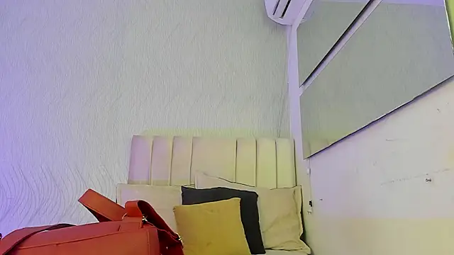 miranda villa online show from 03/21/26, 12:21