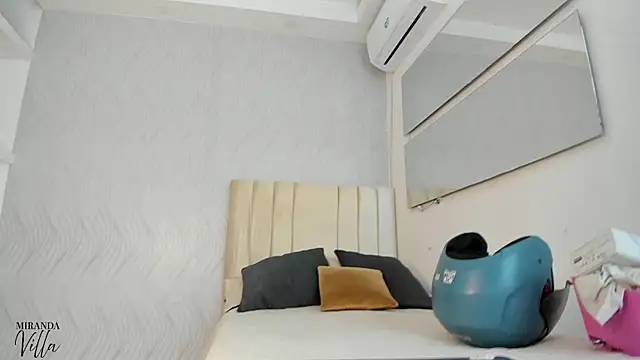 miranda villa online show from 03/31/26, 12:16