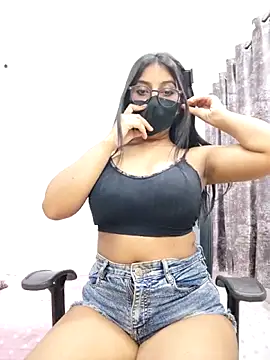 sanaya baby online show from 10/30/25, 05:35