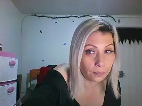 Snapshot of alixia81 chatting on 01/09/25, 09:37 alixia81 online show from 01/09/25, 09:37