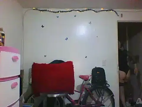 Snapshot of alixia81 chatting on 01/10/25, 10:57 alixia81 online show from 01/10/25, 10:57