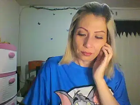 Snapshot of alixia81 chatting on 01/23/25, 09:50 alixia81 online show from 01/23/25, 09:50