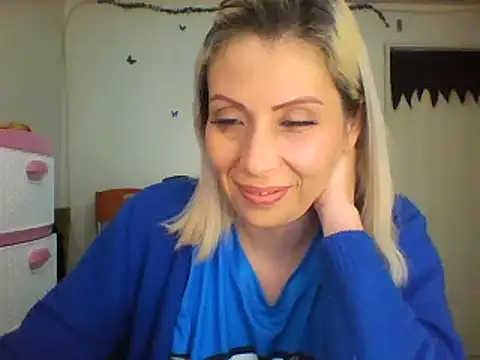 Snapshot of alixia81 chatting on 01/23/25, 12:52 alixia81 online show from 01/23/25, 12:52