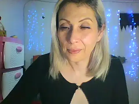 Snapshot of alixia81 chatting on 02/18/25, 11:41 alixia81 online show from 02/18/25, 11:41