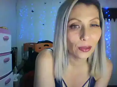 Snapshot of alixia81 chatting on 03/02/25, 02:41 alixia81 online show from 03/02/25, 02:41