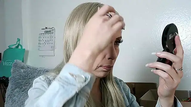 alixia81 online show from 02/26/26, 10:20