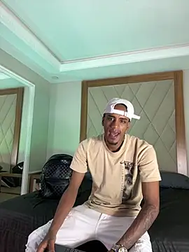 AaronCruz  online show from 03/11/26, 02:28