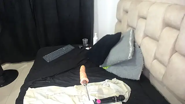 Roxy-Smith online show from 01/30/25, 03:55