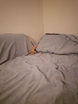 Snapshot of fox--3 chatting on 11/07/25, 01:05 fox--3 online show from 11/07/25, 01:05