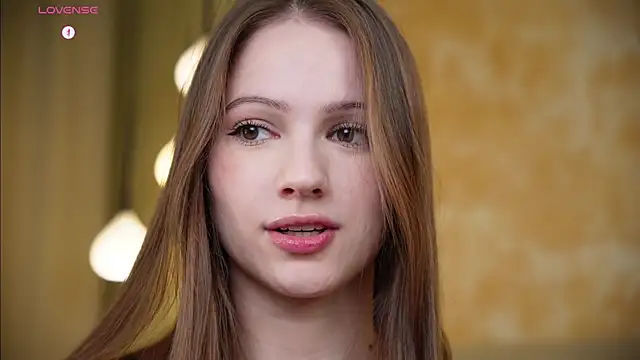 hecola online show from 12/04/25, 12:36