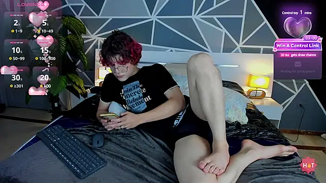 Snapshot of Max_lover1 chatting on 03/14/25, 10:49 Max lover1 online show from 03/14/25, 10:49