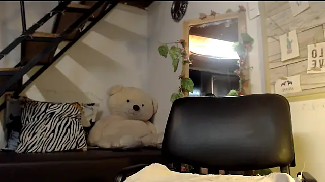 Snapshot of luna_sky83 chatting on 02/25/25, 05:41 luna sky83 online show from 02/25/25, 05:41