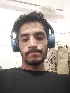 Snapshot of nskgenz chatting on 10/26/25, 07:58 nskgenz online show from 10/26/25, 07:58