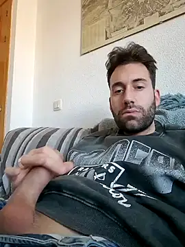 Snapshot of espanolmadrid chatting on 12/31/24, 08:59 espanolmadrid online show from 12/31/24, 08:59