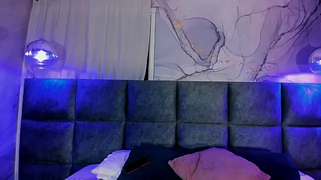 LottiCarter online show from 09/30/25, 11:37