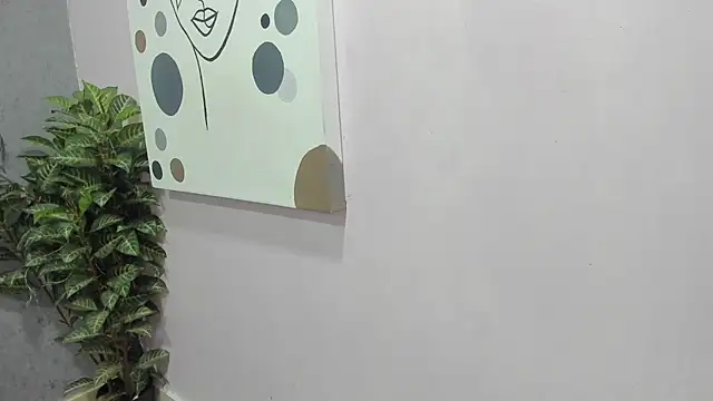 Tiffany mendez online show from 12/20/25, 12:01