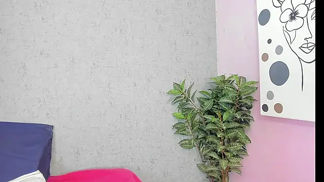 Tiffany mendez online show from 02/12/26, 12:11