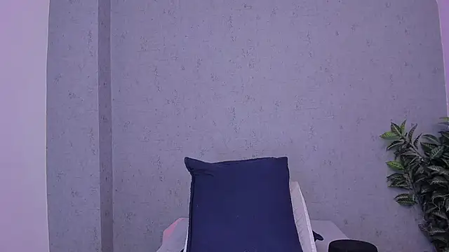 Tiffany mendez online show from 03/07/26, 12:13