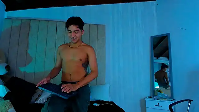 Snapshot of Muichiro_tokito1 chatting on 02/02/25, 10:46 Muichiro tokito1 online show from 02/02/25, 10:46