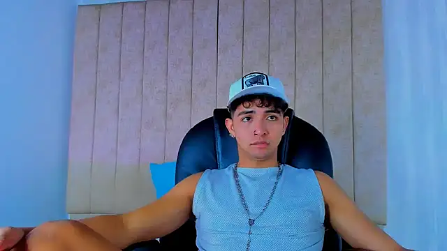 Snapshot of Muichiro_tokito1 chatting on 03/22/25, 05:28 Muichiro tokito1 online show from 03/22/25, 05:28