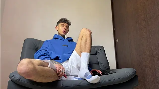 Snapshot of Saturno_v chatting on 03/04/25, 03:15 Saturno v online show from 03/04/25, 03:15