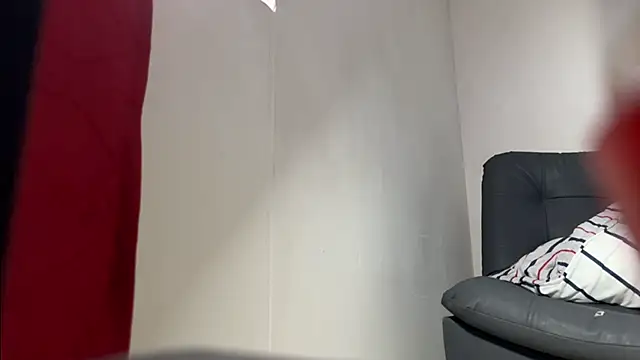 Snapshot of Saturno_v chatting on 03/13/25, 10:10 Saturno v online show from 03/13/25, 10:10