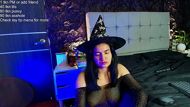 ChloeSanchezx online show from 10/31/25, 01:06