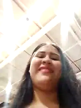 Snapshot of Miia_grand chatting on 01/14/25, 04:18 Miia grand online show from 01/14/25, 04:18