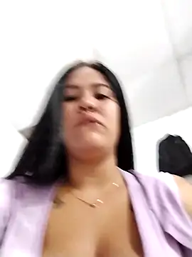 Snapshot of Miia_grand chatting on 03/01/25, 03:49 Miia grand online show from 03/01/25, 03:49