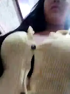 Snapshot of Miia_grand chatting on 03/13/25, 03:39 Miia grand online show from 03/13/25, 03:39