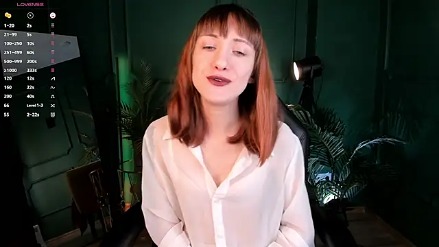 Snapshot of Dearly_kitty chatting on 12/18/24, 02:06 Dearly kitty online show from 12/18/24, 02:06