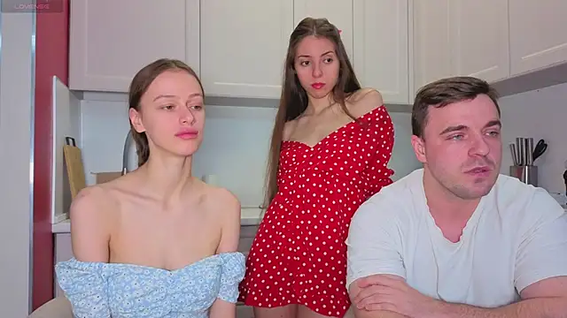 Snapshot of fcjuicy_pussy chatting on 10/28/25, 10:41 fcjuicy pussy online show from 10/28/25, 10:41