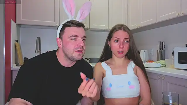 Snapshot of fcjuicy_pussy chatting on 10/31/25, 07:59 fcjuicy pussy online show from 10/31/25, 07:59