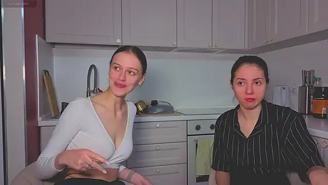 Snapshot of fcjuicy_pussy chatting on 11/17/25, 10:54 fcjuicy pussy online show from 11/17/25, 10:54