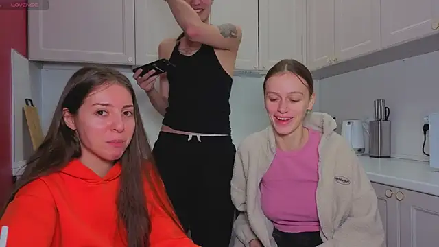 Snapshot of fcjuicy_pussy chatting on 12/01/25, 09:25 fcjuicy pussy online show from 12/01/25, 09:25