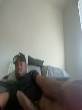 Snapshot of PointingPetrol chatting on 11/14/25, 02:16 PointingPetrol online show from 11/14/25, 02:16