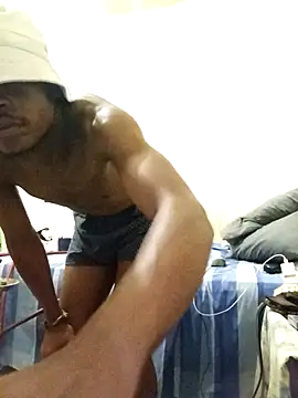 izinjamfee2 online show from 02/07/26, 08:34