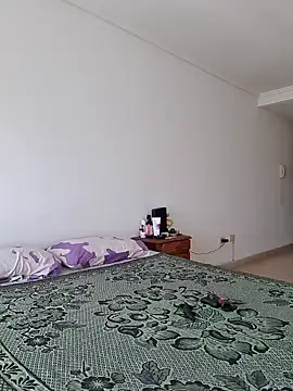 Snapshot of Yerucita chatting on 01/04/25, 03:49 Yerucita online show from 01/04/25, 03:49