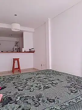 Snapshot of Yerucita chatting on 01/05/25, 08:42 Yerucita online show from 01/05/25, 08:42