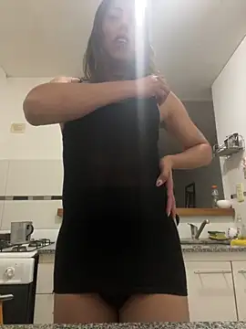 Snapshot of Yerucita chatting on 09/12/25, 03:06 Yerucita online show from 09/12/25, 03:06