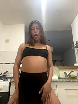 Snapshot of Yerucita chatting on 12/02/25, 02:39 Yerucita online show from 12/02/25, 02:39