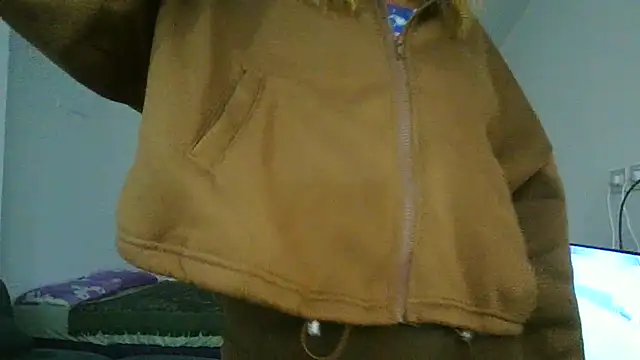 Snapshot of Yerucita chatting on 07/08/26, 01:32 Yerucita online show from 07/08/26, 01:32