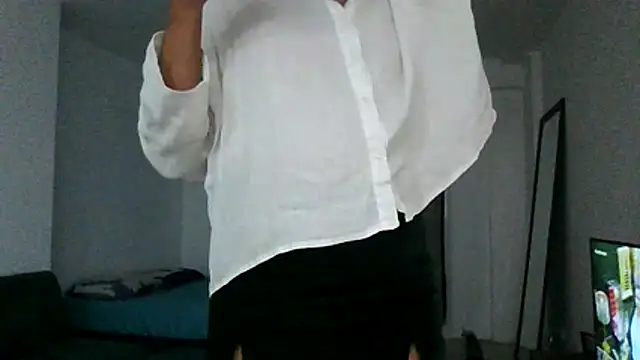 Snapshot of Yerucita chatting on 07/09/26, 02:15 Yerucita online show from 07/09/26, 02:15