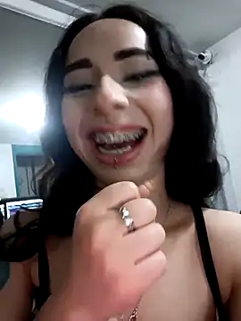 hanna  azumi online show from 03/07/25, 07:19