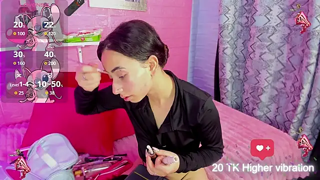 hanna  azumi online show from 10/27/25, 01:31