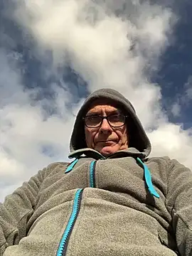 Snapshot of 4n4l1zz4m1 chatting on 01/07/25, 02:19 4n4l1zz4m1 online show from 01/07/25, 02:19